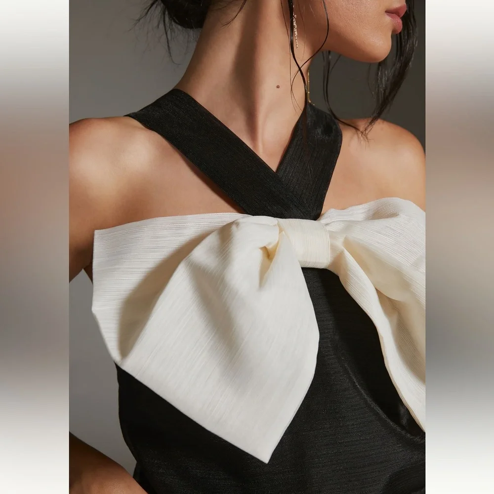 Chic Black and White Bow Top - Picture 3 of 9
